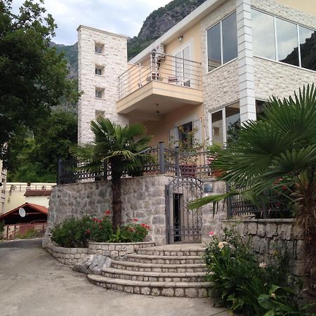 Apartments Risan Kültér fotó