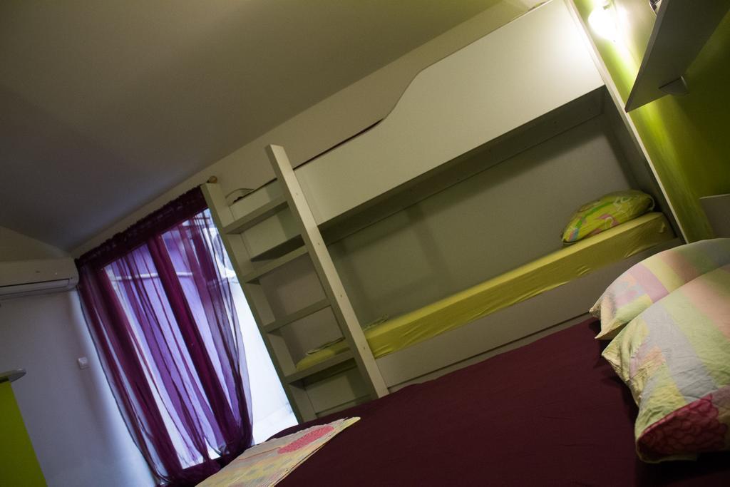 Apartments Risan Szoba fotó
