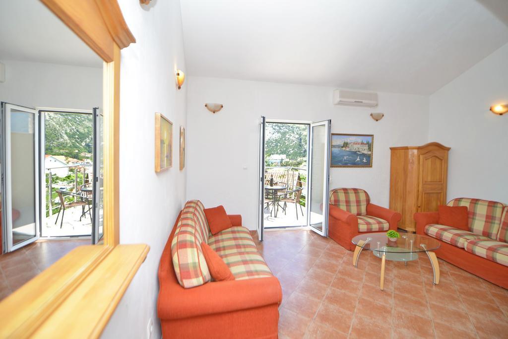 Apartments Risan Kültér fotó